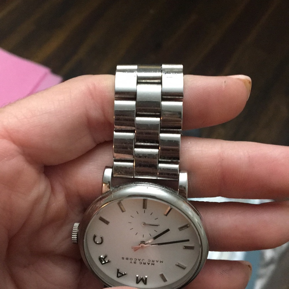 Marc Jacobs Watch - Picture 3 of 6